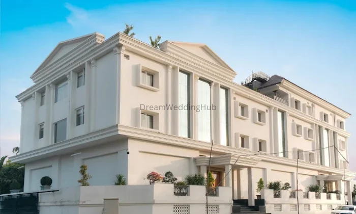 Chilukuris Pearl Palace Resort